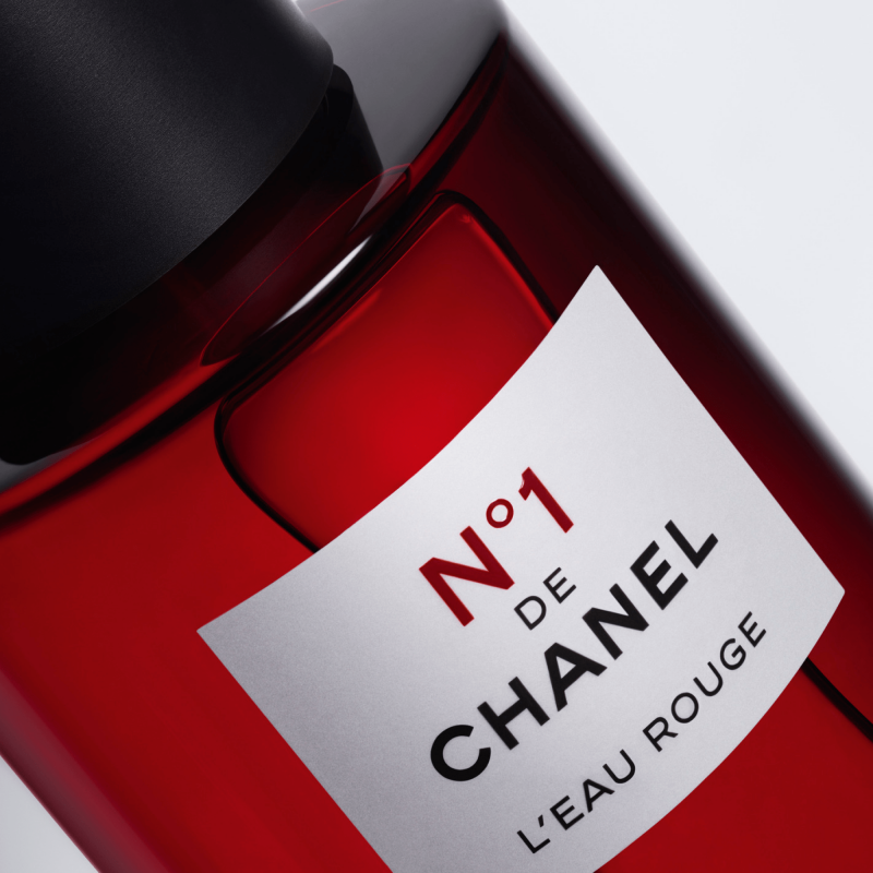 N°1 de Chanel L'Eau Rouge Bouteille d'eau Parfumée Revitalisante