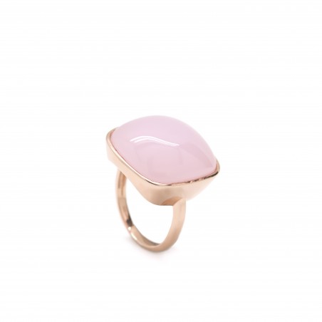 BAGUE AVEC UNE PIERRE ROSE CARRÉE