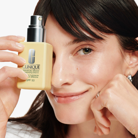 Dramatically Different Moisturizing Lotion+ SPF50