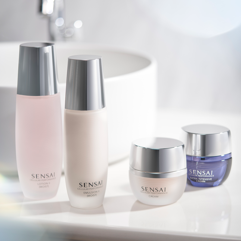 SENSAI THE LOTION 125ml 2本セット SENSAI CELLULAR PERFORMANCE LOTION II (MOIST) 125ml de Sensai