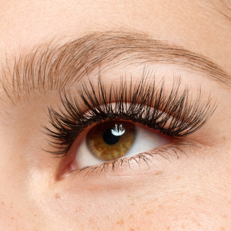 Les Faux Cils What the FAKE!