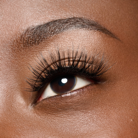 Les Faux Cils What the FAKE!