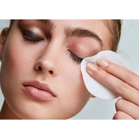 OIL- FREE EYE MAKE-UP REMOVER