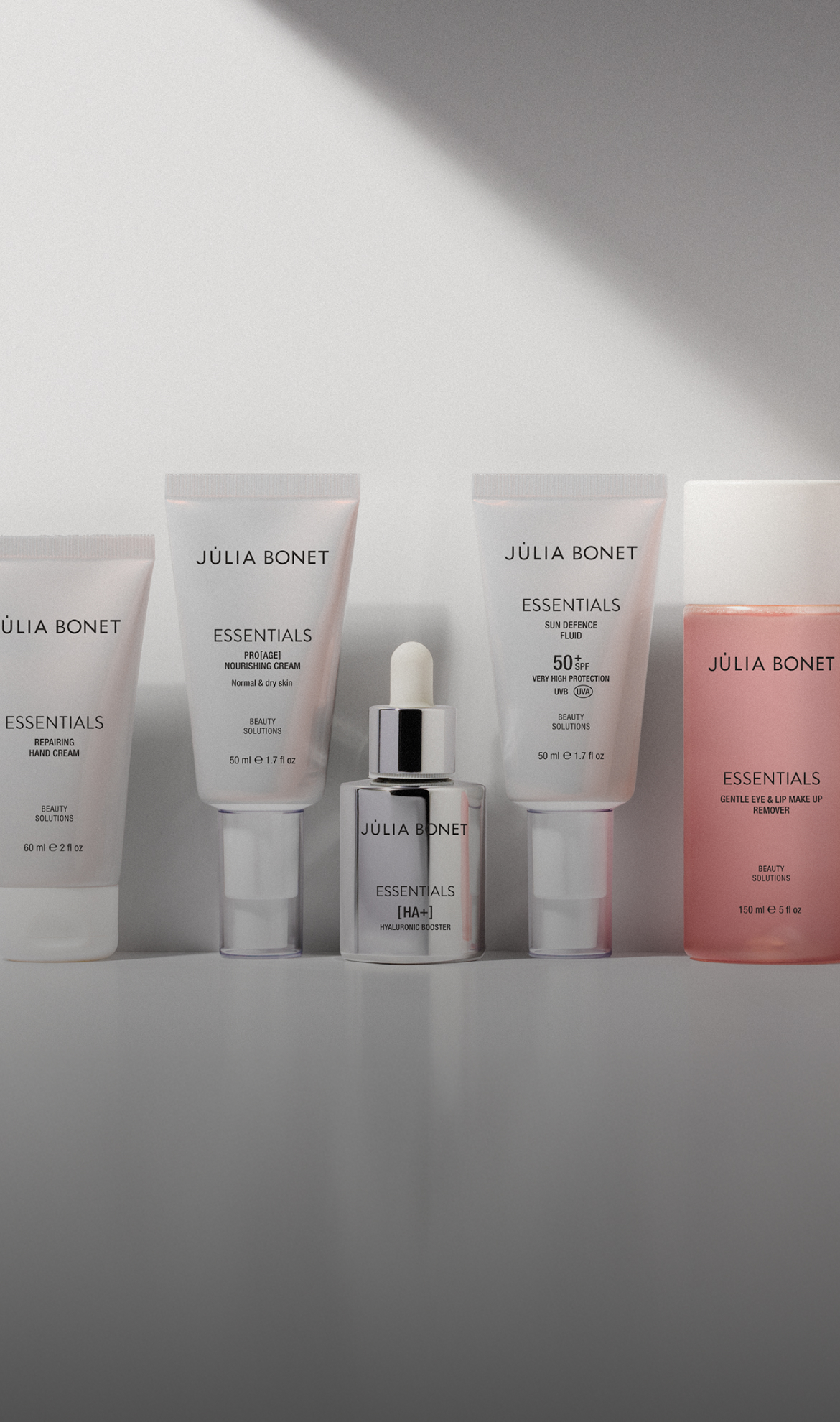 Julia Bonet Essentials