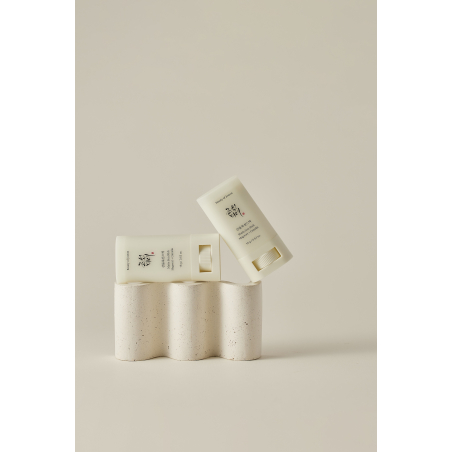 Matte Sun Stick: Mugwort + Camilia Spf 50+