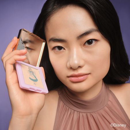 Disney Alice in Wonderland Luminizing Compact Powder