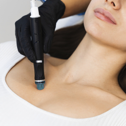 Hydrafacial Pescoço e Decote