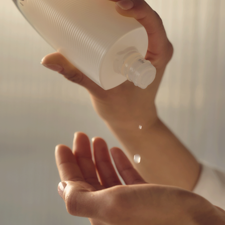 Absolute Silk Micro Essence-In-Lotion