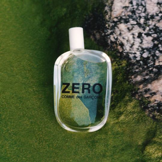 commes-de-garcons-zero-eau-de-